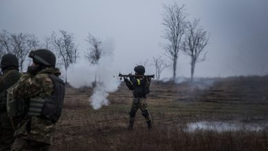 Photo of Bombardamente în estul Ucrainei: Patru militari ucraineni ucişi de separaștii proruși