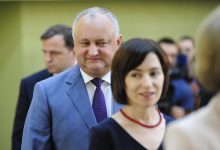 Photo of Publicația rusă Kommersant: Rusia și Occidentul vor lupta în Republica Moldova „până la ultimul Dodon”