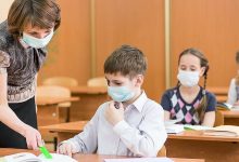 Photo of Când revin elevii în clase? Ceban: S-au vaccinat proape 40% din personalul instituțiilor de învățământ din Chișinău