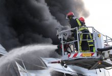 Photo of Agenția Mediului bate alarma: După incendiul de la depozitul de vopsea, nivelul poluării în Chișinău este de două ori mai înalt