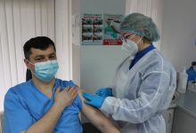 Photo of foto | În unele spitale a început administrarea celei de-a doua doze de vaccin. Cine sunt primele persoane imunizate complet