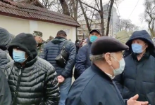 Photo of video | Manifestație la CC: Mai mulți oameni s-au adunat „pentru a o susține pe Maia Sandu”