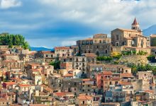 Photo of Localitatea italiană unde casele abandonate se vând pornind de la un euro. Ce condiți trebuie să îndeplinească doritorii