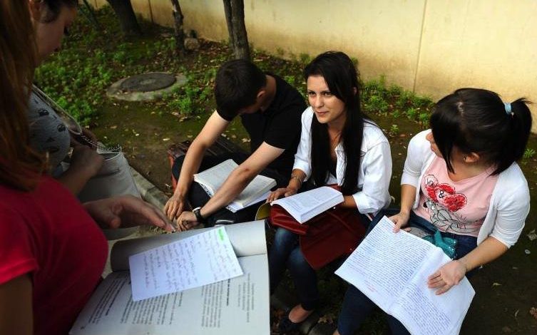 Photo of Un studiu național arată că educația pentru sănătate contribuie la reducerea comportamentelor de risc și pregătirea tinerilor pentru piața muncii