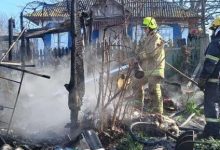 Photo of La un pas de tragedie! Pompierii au evacuat trei butelii de gaz dintr-o încăpere cuprinsă de flăcări