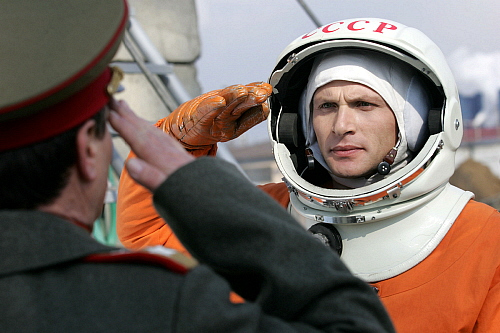 Photo of Nume moldovenești pe ecranele din toată lumea. Un actor din Republica Moldova l-a jucat pe Iurii Gagarin în filmul de la BBC