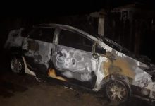 Photo of Hîncești: O mașină de taxi a ars în totalitate. La fața locului – polițiștii, pompierii și ambulanța
