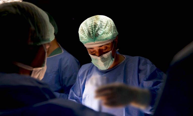 Photo of România: O tumoare de peste 40 kg, extirpată de medicii de la Spitalul Militar Carol Davila