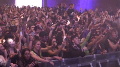 Photo of video | Mii de tineri au participat la o petrecere-pilot fără măşti şi distanţare socială, organizată în Liverpool