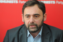 Photo of Partidul fostului comunist Mark Tkaciuk va participa la parlamentare. Lista candidaților, formată