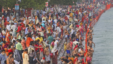 Photo of În timp ce în spitale nu mai sunt locuri, festivalurile cu mii de participanți continuă nestingherit în India