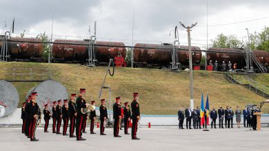 Photo of PAS și Platforma DA acuză Guvernul că nu repartizează intenționat agricultorilor motorina donată de România. Reacția premierului interimar