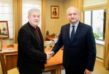 Photo of Voronin și Dodon au semnat acordul de creare a blocului electoral PSRM-PCRM: „Să fie cu Doamne ajută!”