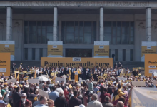 Photo of video | PAS s-a lansat în campanie electorală în centrul capitalei. Sute de oameni s-au adunat la eveniment