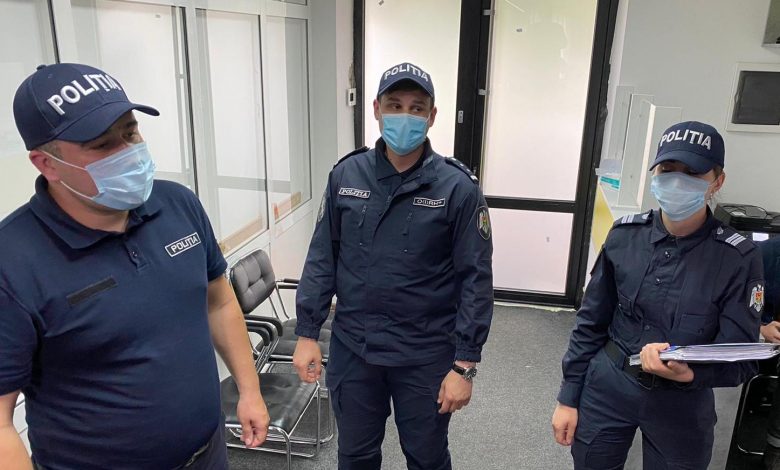 Photo of Vizită inopinată a Poliției la sediul PAS. Spînu: Voicu și Dodon să nu trimită polițiștii în misiuni politice
