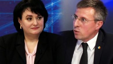 Photo of Acuzații reciproce între Dumbrăveanu și Chirtoacă. Ce nu au împărțit politicienii?