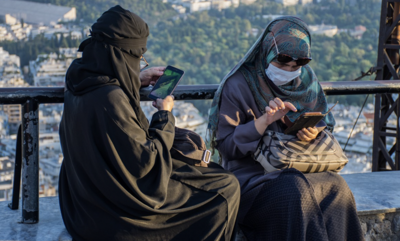 Photo of A postat poze cu mai multe femei iraniene pe o rețea de socializare: Un chinez, arestat în Iran