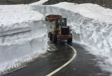 Photo of video | Iarna nu vrea să plece din Transfăgărășan. În ajun de deschidere a sezonului, stratul de zăpadă depășește opt metri