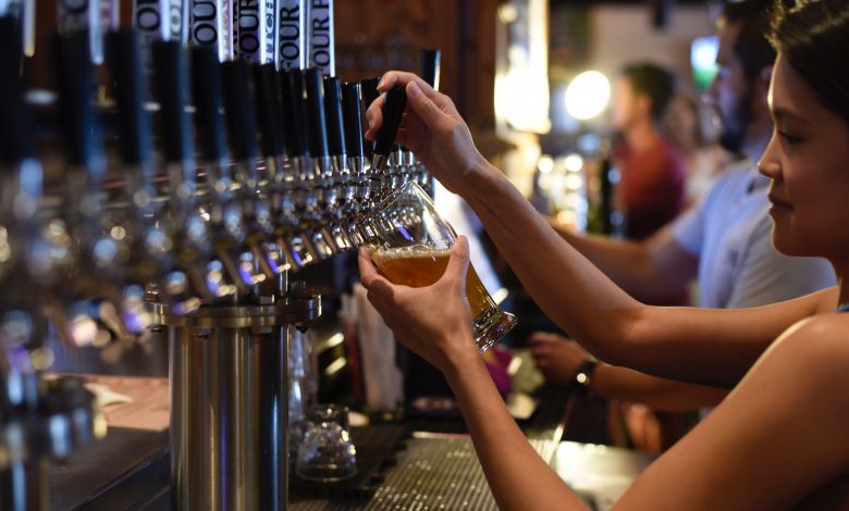 Photo of „Vom bloca accesul la viaţa de noapte pentru infractori”: Persoanele condamnate pentru fapte violente nu vor mai avea acces în barurile și restaurantele din Danemarca