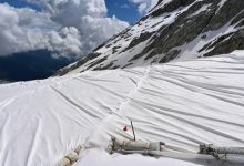 Photo of foto | Cum va fi „îmbrăcat” un ghețar din Italia pentru a nu fi distrus de căldura din timpul verii
