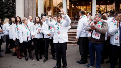 Photo of Fără Sîrbu, dar cu Ulanov și Jardan: Membrii Partidului ȘOR pe care am putea să îi vedem în noul Parlament