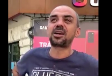 Photo of video | Misiune eșuată! Bărbatul care a spart un geam al Guvernului pentru a ajunge la închisoare a fost eliberat