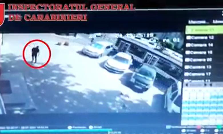 Photo of video | Un tânăr cu fața însângerată, surprins cum înjura și lovea cu pumnii în geamurile unor magazine și automobile din capitală. Gazul lacrimogen, folosit pentru a-l potoli