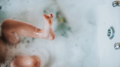 Photo of Un minut a costat-o viaţa fiicei sale. O copilă de aproape 2 ani s-a înecat în cadă în timp ce mama plecase după prosop