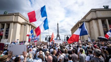 Photo of Franța: Proteste și ciocniri cu forțele de ordine. Peste 160.000 de oameni au manifestat contra vaccinării obligatorii