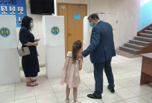 Photo of video | Năstase, cu familia la vot: Am votat pentru cea mai frumoasă echipă pe care a avut-o R. Moldova