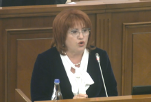Photo of live | Domnica Manole a prezentat în Parlament rapoartele privind rezultatele alegerilor și validarea mandatelor deputaților