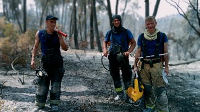 Photo of foto, video | Traseul pompierilor moldoveni prin pădurile în flăcări din Grecia. Elenii pun mâna la inimă și aduc apă rece pentru a mulțumi