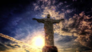 Photo of Doi turiști, arestați după ce s-au urcat în vârful statuii Hristos Mântuitorul din Rio de Janeiro pentru a vedea răsăritul