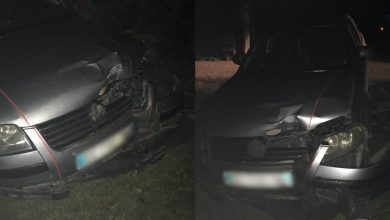 Photo of foto | Un bărbat, transportat la spital după ce mașina se afla s-a izbit de un gard metalic