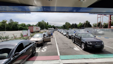 Photo of Cozi la vama Leușeni: Zeci de șoferi așteaptă la frontieră din cauza unei pene de curent
