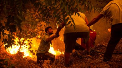 Photo of Un nou incendiu uriaș în Grecia. Focul se îndreaptă către zone locuite