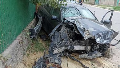 Photo of Lexus, făcut zob în raionul Orhei. Șoferul a ajuns la spital după impact