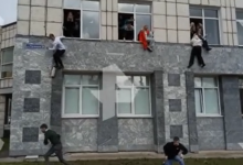 Photo of video | Studenții unei universități din Rusia, rugați să se baricadeze în auditorii. Un necunoscut a deschis focul