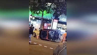 Photo of video | Franţa: O şoferiţă a lovit cu maşina patru trecători pe bulevardul Champs-Elysees din Paris