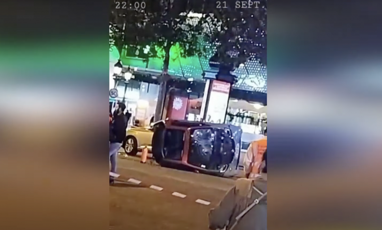 Photo of video | Franţa: O şoferiţă a lovit cu maşina patru trecători pe bulevardul Champs-Elysees din Paris