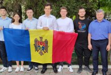 Photo of Au demonstrat că sunt printre cei mai buni! Cinci elevi moldoveni, medaliați la Olimpiada Balcanică de Matematică