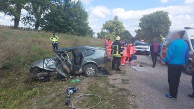 Photo of foto | Accident fatal în nordul Republicii Moldova: O Dacia ieșită pe contrasens s-a tamponat cu un Volkswagen