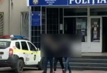 Photo of Deghizați și cu armă de vânătoare! Un bărbat ar fi fost agresat și jefuit. Printre suspecți – un minor