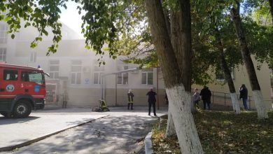 Photo of foto | Incendiu în incinta unui colegiu din capitală. Au intervenit patru echipaje de pompieri