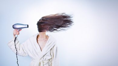 Photo of Mai des sau mai rar? Care este sfatul experților privind spălarea și îngrijirea corectă a părului