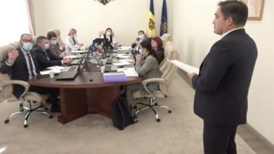 Photo of Tensiune maximă la ședința CSP: Se examinează sesizarea împotriva procurorului general. Stoianoglo apare neinvitat și cere recuzarea a cinci membri