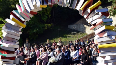 Photo of Ziua Profesorului la Orhei: Diplome, flori și premii pentru cadrele didactice din orașul și raion, dăruite la inițiativa lui Ilan Șor