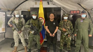 Photo of Cel mai mare traficant de droguri din Columbia, capturat într-o operaţiune cu sute de membri ai trupelor speciale şi 22 de elicoptere