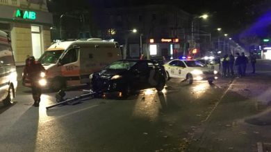 Photo of video | A supraviețuit ca prin minune după ce a fost lovită de taxi! Imagini șocante cu accidentul de pe bulevardul Ștefan cel Mare