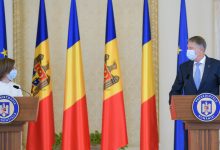 Photo of Președinta Maia Sandu și-a surclasat omologul român de 1 decembrie. Câte like-uri au strâns postările celor doi lideri